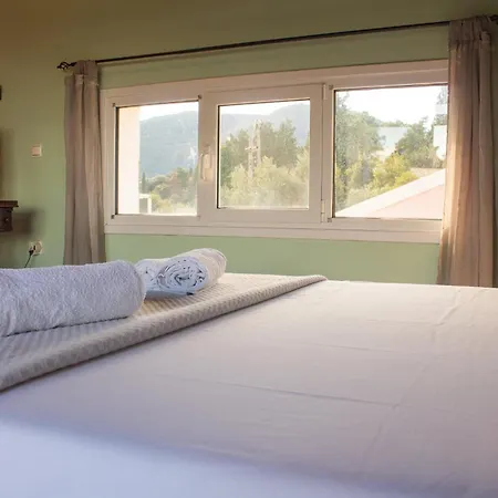 ヴィラ Noradia And Ginfred Corfu *