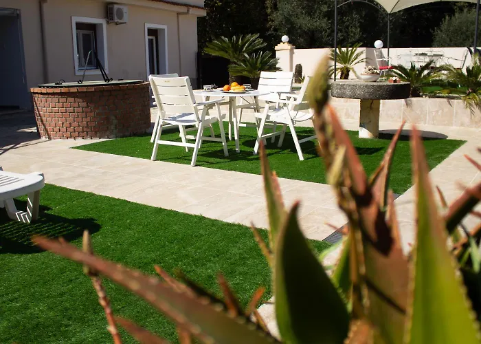 Noradia And Ginfred Corfu Βίλα *