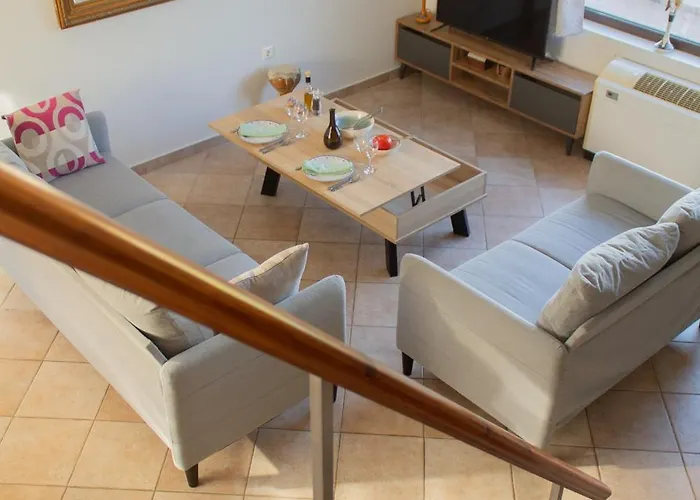 Βίλα Noradia And Ginfred Corfu *